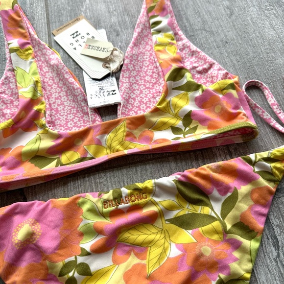 🔥🔥BILLABONG - REVERSIBLE SUMMER FOLK AVA TANK TIE SIDE MED BIKINI SET🔥🔥 - Picture 9 of 12